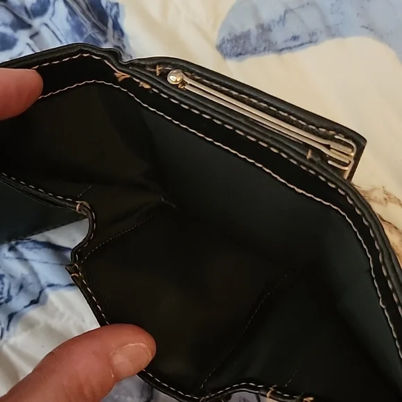 Buxton wallet - Picture 5 of 7